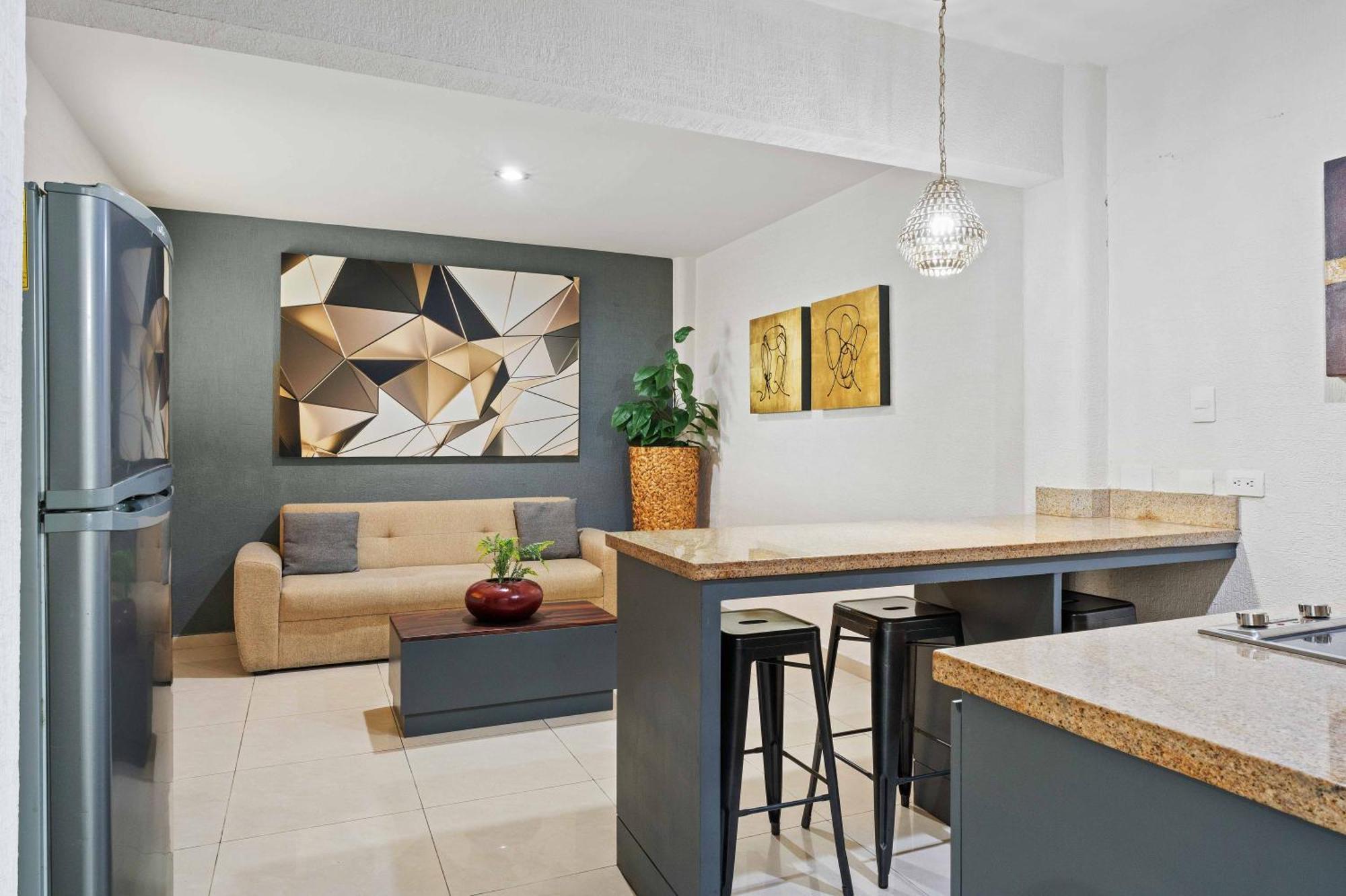 Homesuites Zaragoza Кульякан Экстерьер фото