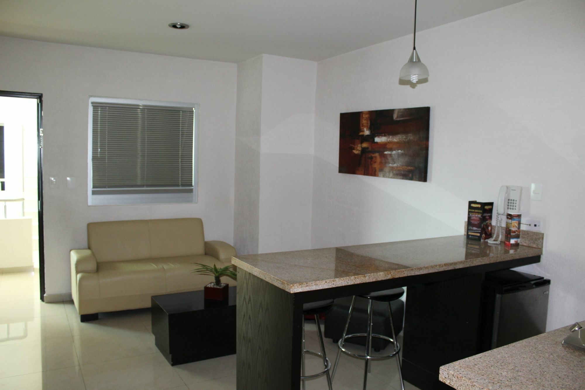 Homesuites Zaragoza Кульякан Экстерьер фото